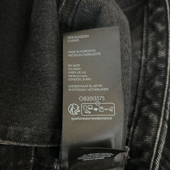 NWT Free People Jade Asymmetrical Hem Denim Jacket in Washed Black size L - Picture 11 of 11